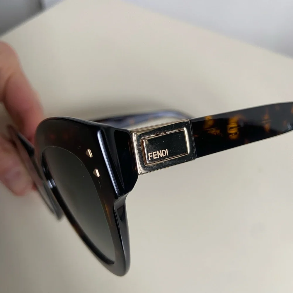 Fendi Brown Tortoise Sunglasses - Picture 6 of 8